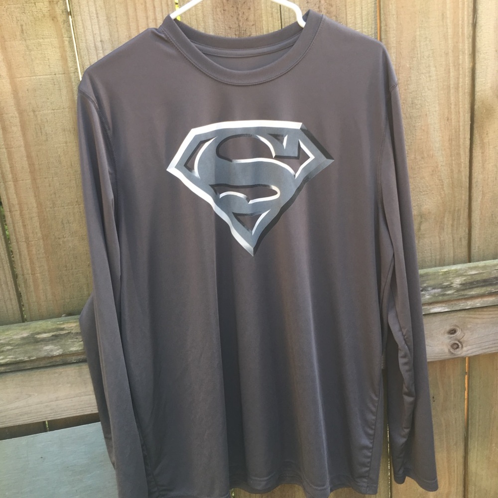 Men’s Superman active shirt